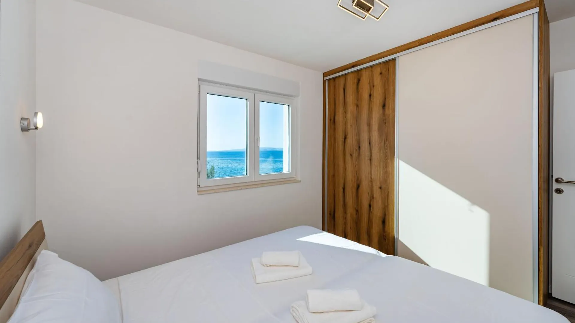 Luxury Beachfront Paradise Vir Croacia